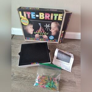 LITE-BRITE Magic Screen Set 180+ Pegs Light Bright Box